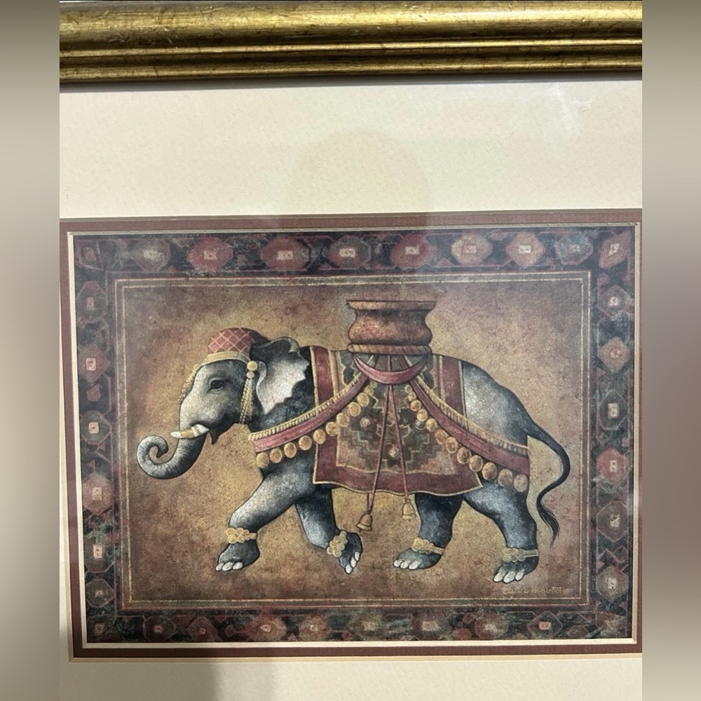 ✨ 1990's Royal Elegant IndiaElephant
15Wx 13H✨